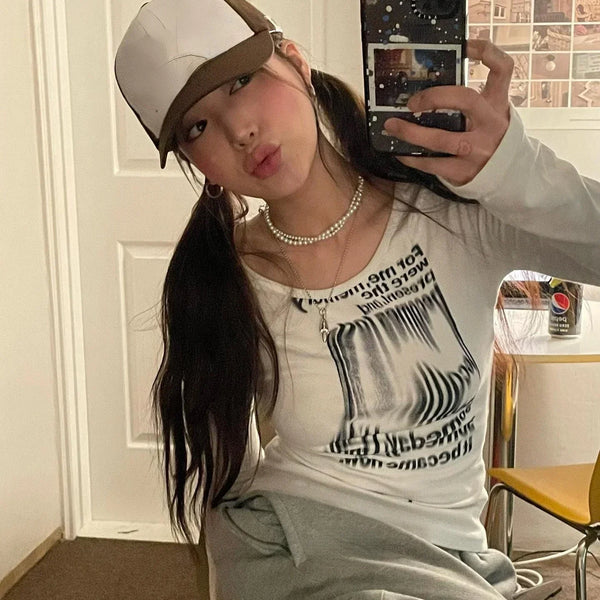 Graffiti Letter Print Slim Long T-Shirt