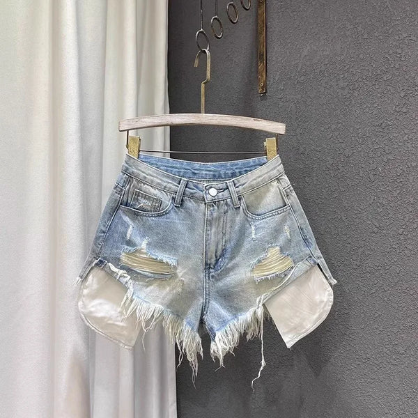 Light Colored High-waisted Shorts