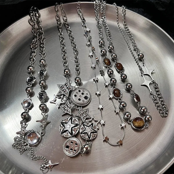 Delicate Retro Star Pendant Necklace